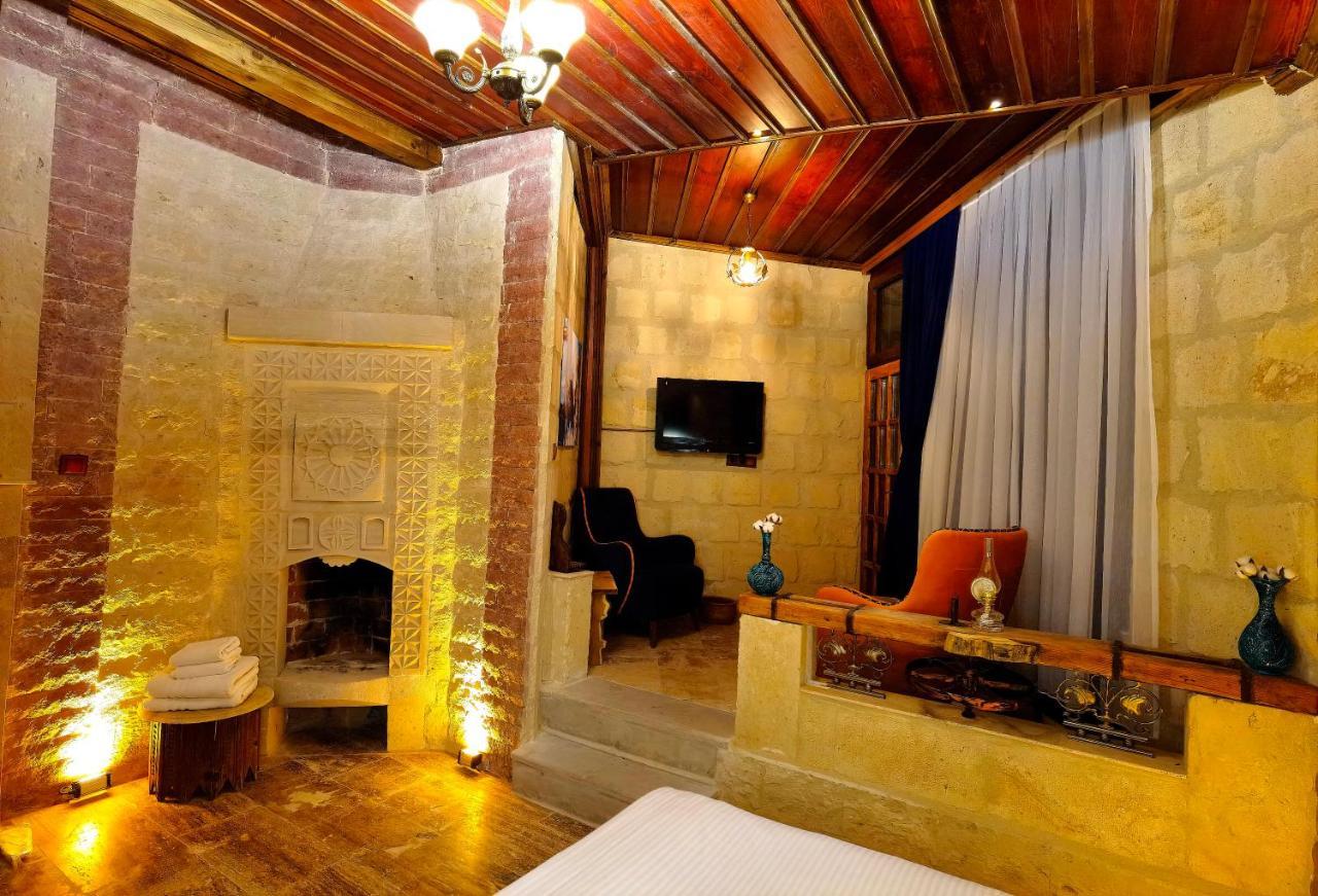 Larissa Cave Hotel