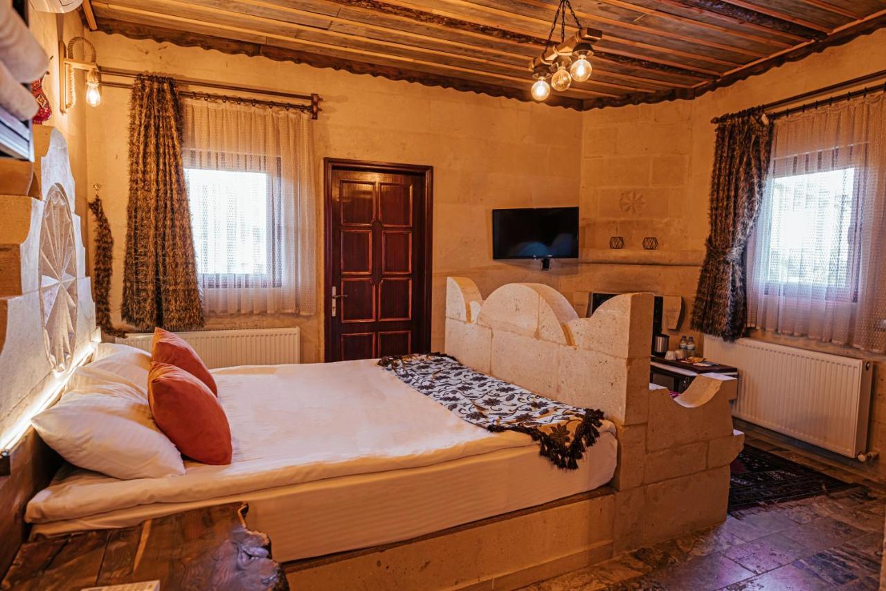 Hotel Larissa Cave 2*