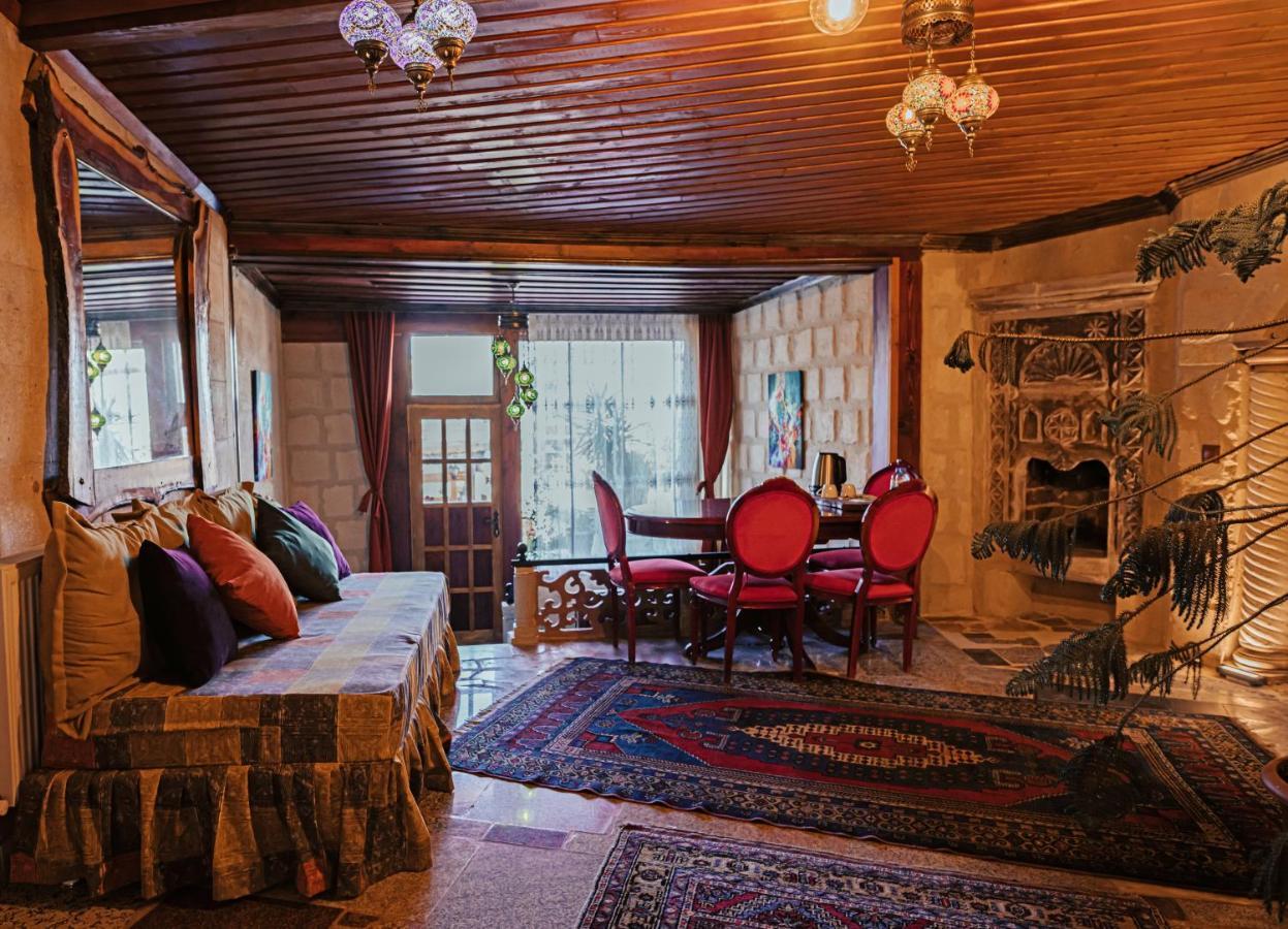 Hotel Larissa Cave 2*